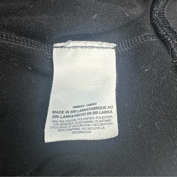 Nike Dri-Fit Women’s Thermal Hooded Cowl Neck Black Sweatshirt. Size: Large. - Picture 9 of 9